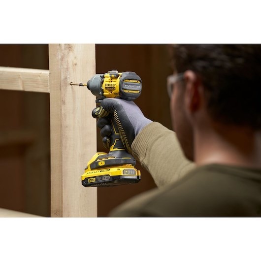 Stanley FATMAX SFMCF830B-XJ wkrętak zasilany/zakrętark udarowy 3200 RPM Czarny, Żółty