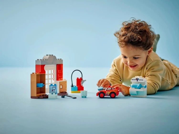 LEGO Duplo 10456 - Wizyta McQueena w warsztacie Wójta