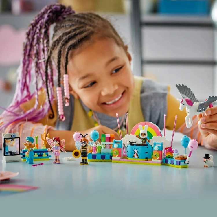 LEGO FRIENDS 42661 COSTUME PLEGO ARTY WITH UNICORN & FAIRY