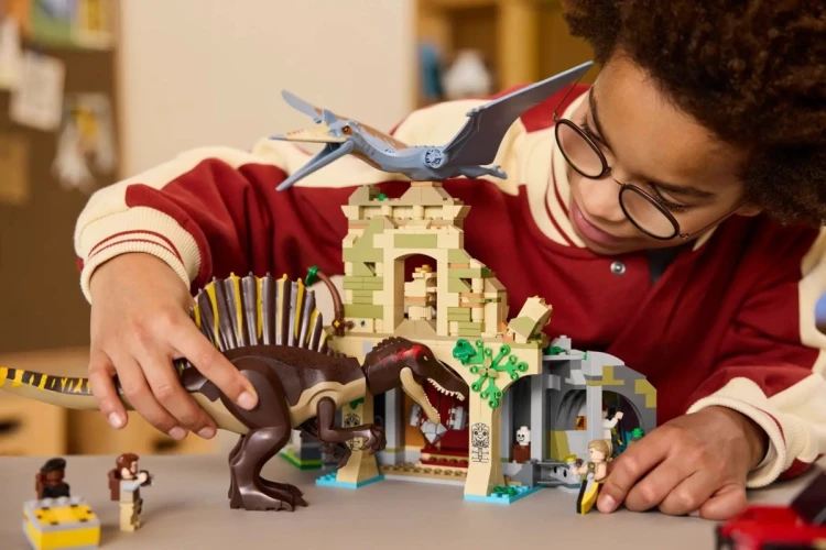 LEGO Jurassic World 76976 - Powietrzna misja z kecalkoatlem i spinozaurem