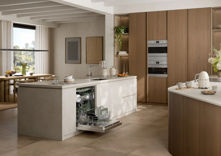 Smeg KLF03CREU czajnik elektryczny 1,7 l 2400 W Kremowy