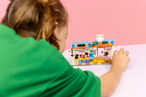 LEGO Friends 42677 - Piekarnia z psimi przysmakami