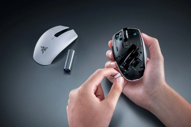 Razer Orochi V2 myszka Gaming Dla praworęcznych USB Typu-A Optyczny 18000 DPI