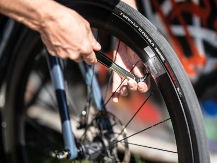 BBB Cycling SingleShot Czarny Pompka ręczna