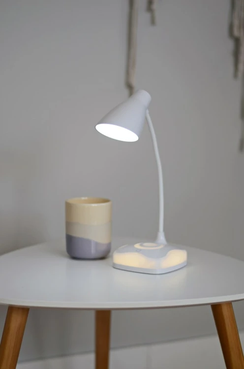 Nowoczesna lampka na biurko LED Activejet CLASSIC PLUS biała z funkcją oświetlenia nocnego