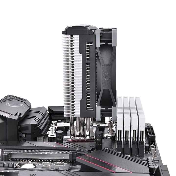 THERMALTAKE TOUGHAIR 310 170W 4X 6MM MIEDŹ 12 CM CL-P074-AL12BL-A