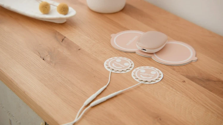 Urządzenie do uśmierzania bólów menstruacyjnych Medisana TT 250 TENS | 20 poziomów intensywności | opcja ciepła | 44g