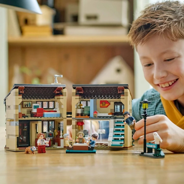 LEGO Harry Potter 76451 - Privet Drive: Wizyta ciotki Marge