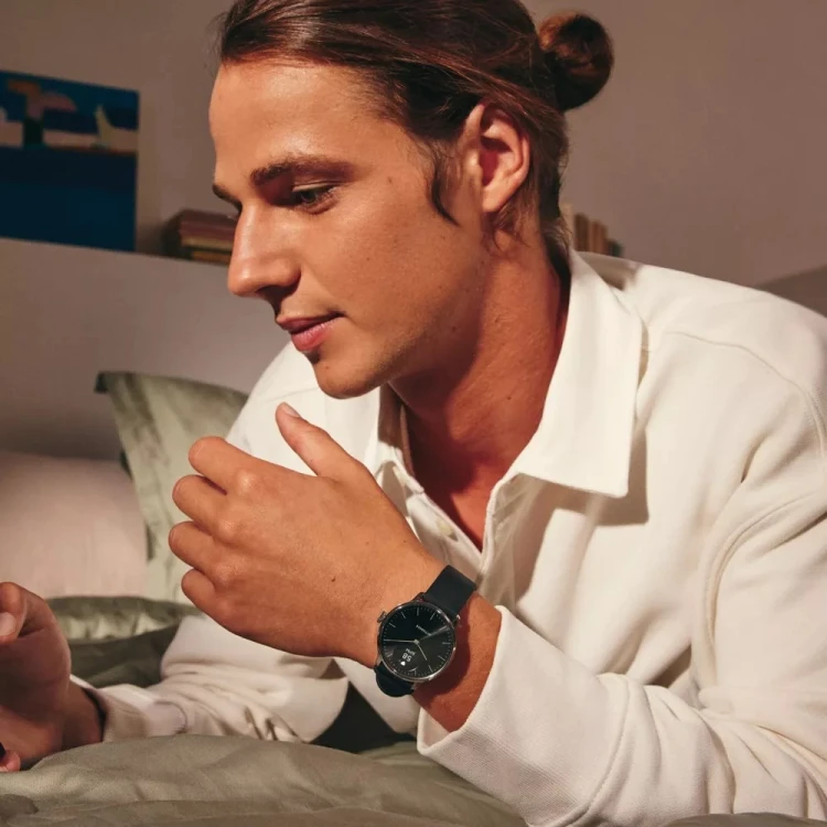 Withings Scanwatch Light - smartwatch hybrydowy (37mm, black)