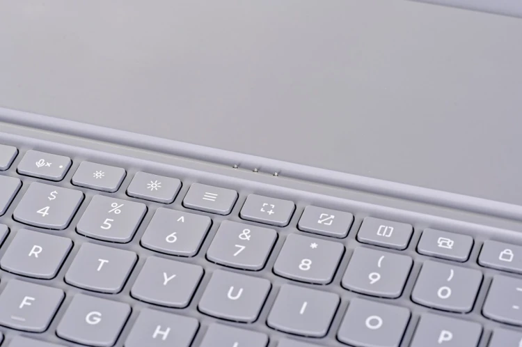 Lenovo ACC Idea Tab Plus Folio KB LG(US-EN1)