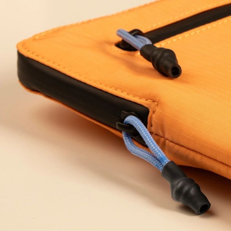 Native Union Ultralight Sleeve 33 cm (13") Etui kieszeniowe Pomarańczowy