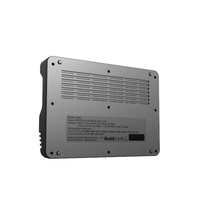 XTAR ŁADOWARKA DO AKUMULATORÓW LI-ION 3,6V / 3,7V / 1,5V ORAZ 1,2V NI-MH - 8 KANAŁÓW MX8