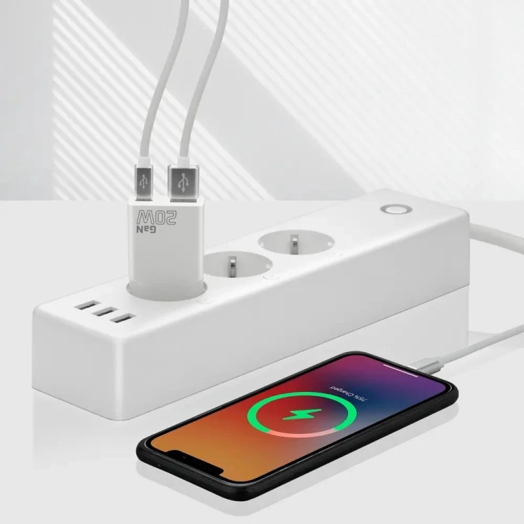 EVERACTIVE ŁADOWARKA SIECIOWA 1 X USB, 1 X USB-C QUICK CHARGE 3.0 20W SUPER SLIM BIAŁA SC-340Q