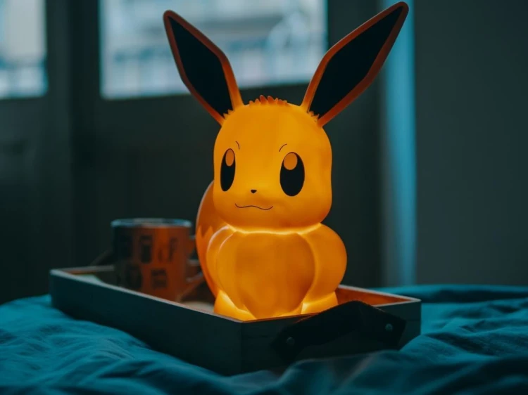TF POKEMON LIGHT-UP FIGURE - EEVEE 30 CM