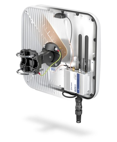 QuWireless QuMax XR LTE High Band antena Antena kierunkowa PoE/LAN 13 dBi